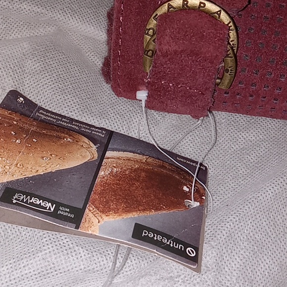 Shoes - Picture 6 of 6